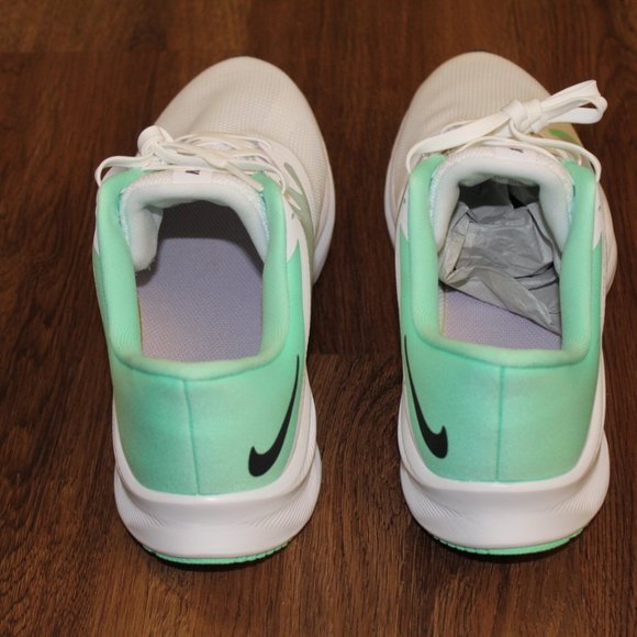 Nike Women's Quest 3 Running Shoes - Picture 4 of 5